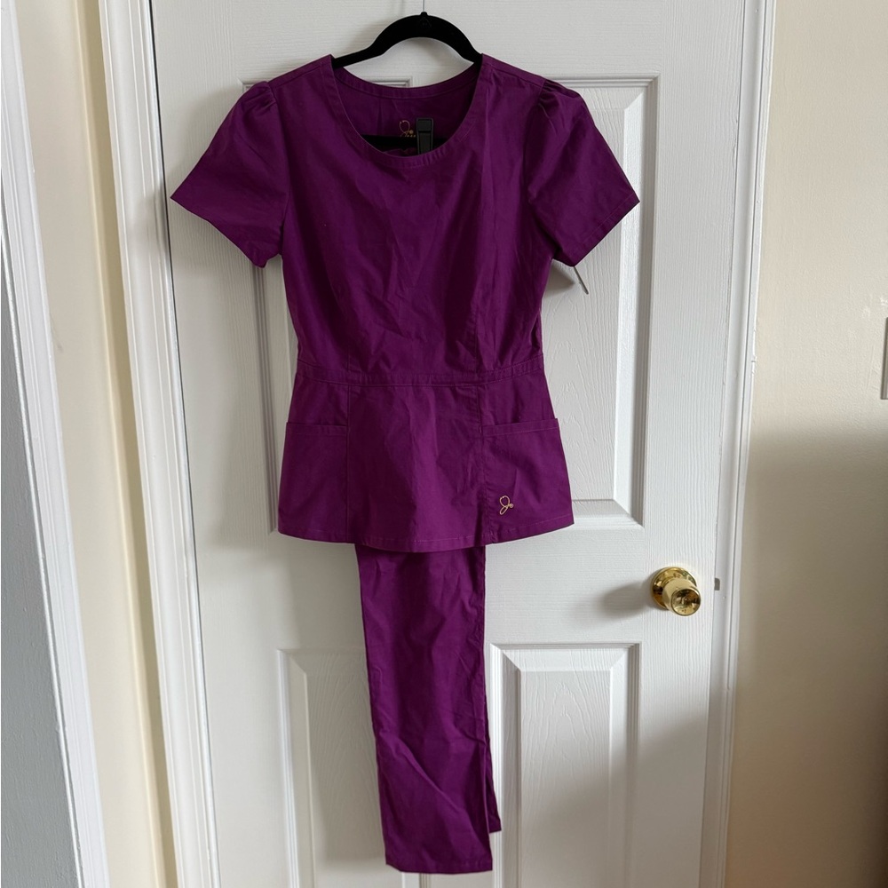Jaanuu Plum Women's Scrubs